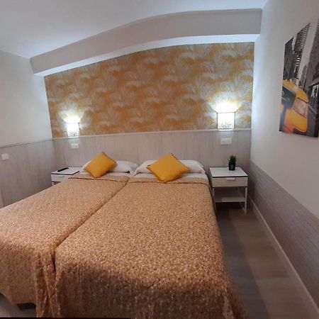 Hostal Verdemar Gijón Exteriör bild