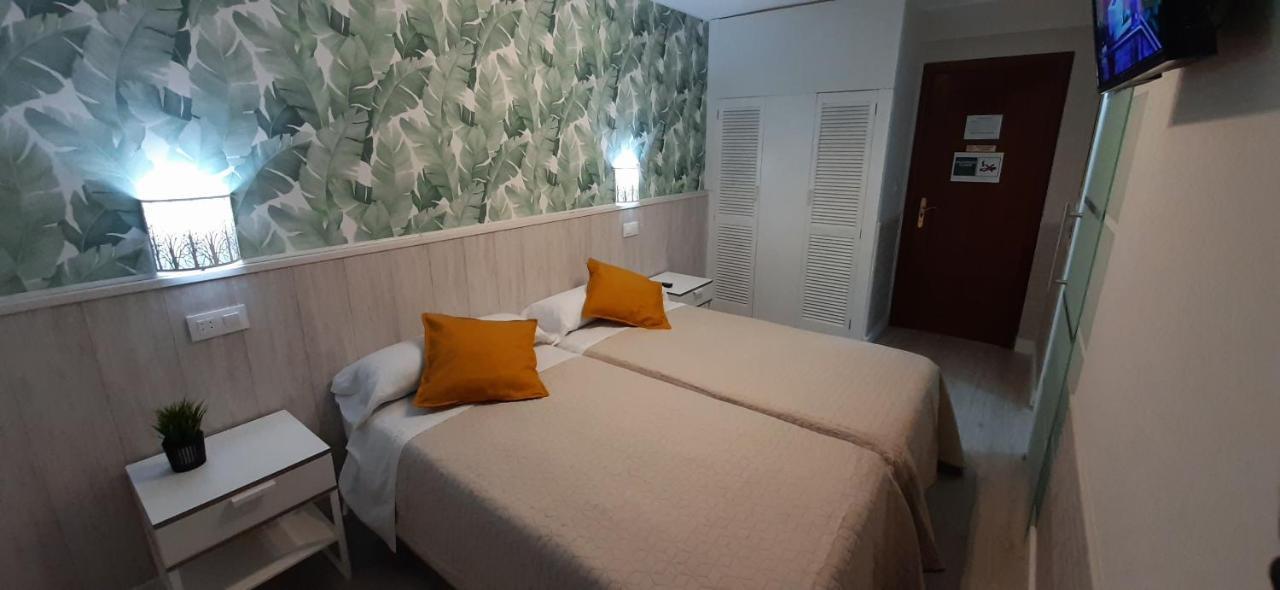 Hostal Verdemar Gijón Exteriör bild
